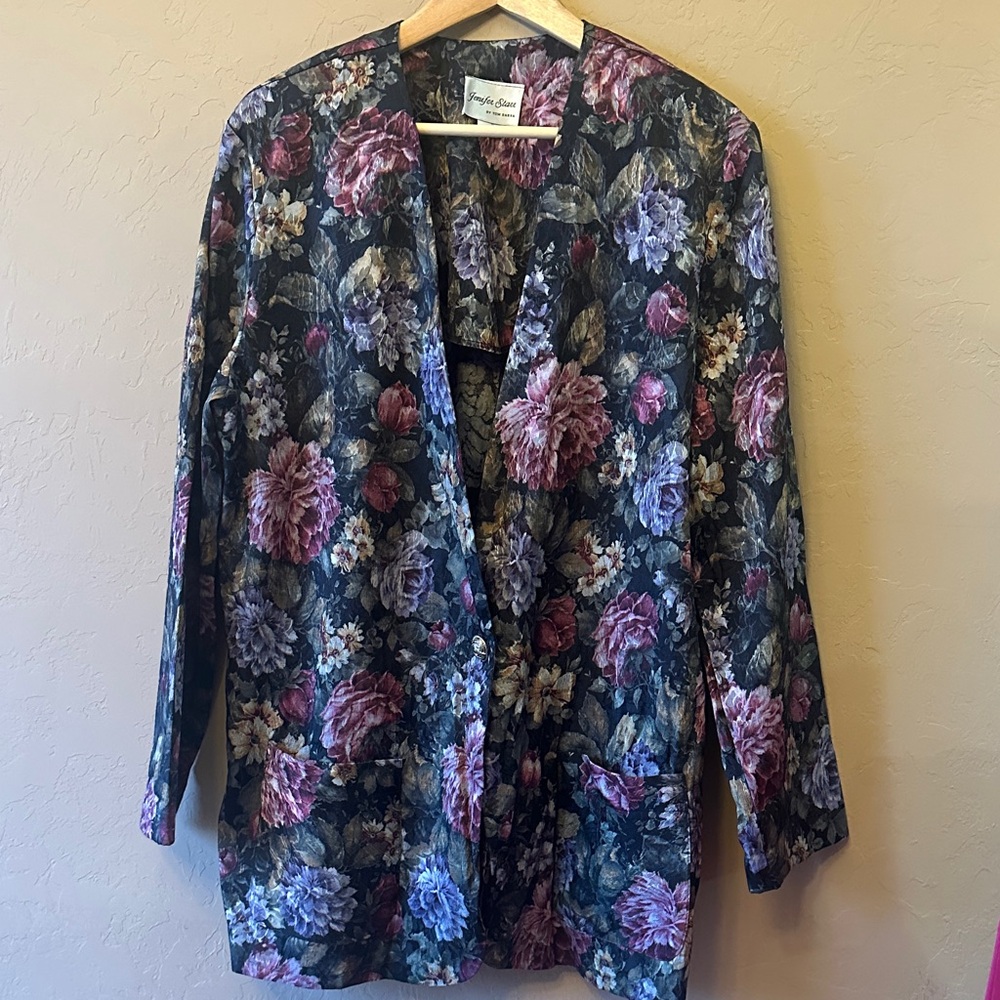 Floral Patterned Blazer